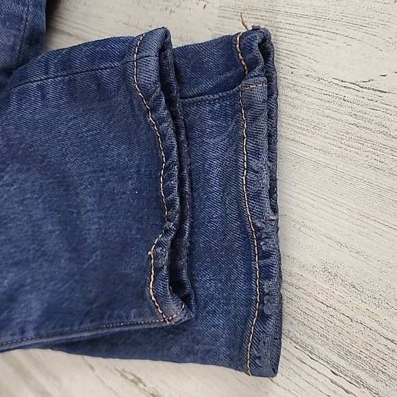 Levi's Premium Wedgie medium wash denim blue jeans button fly 5 pocket Size 25 - Picture 12 of 13